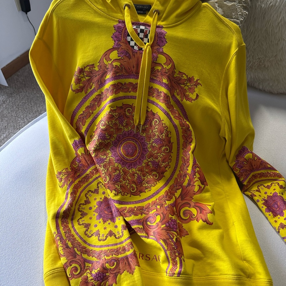 Versace Women's Sweater in Yellow and Purple